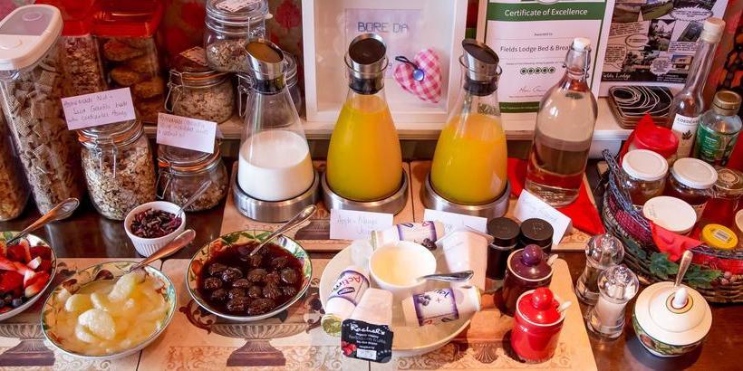 Fields Lodge Bed & Breakfast