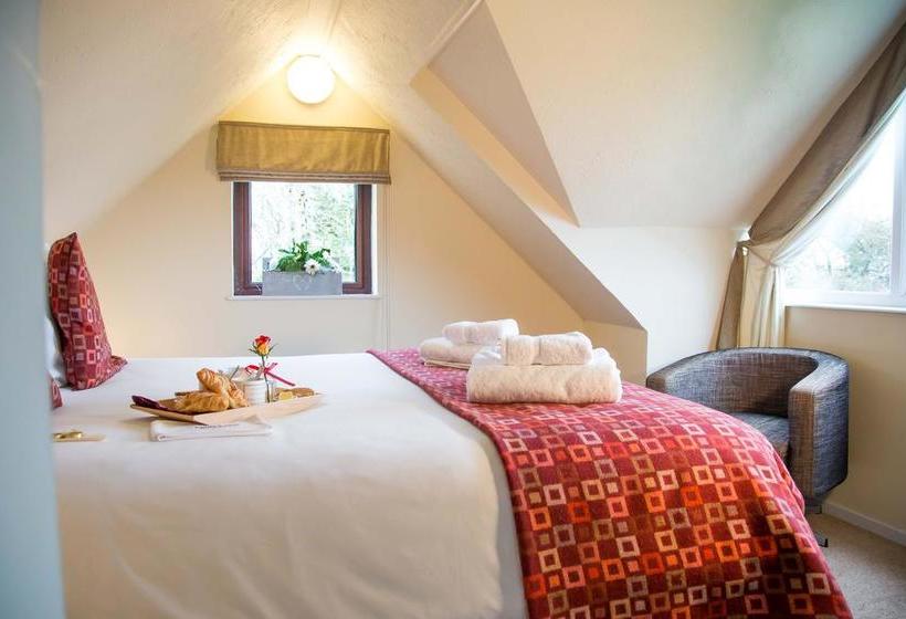 Fields Lodge Bed & Breakfast