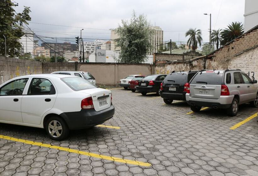 ホテル 6 De Diciembre