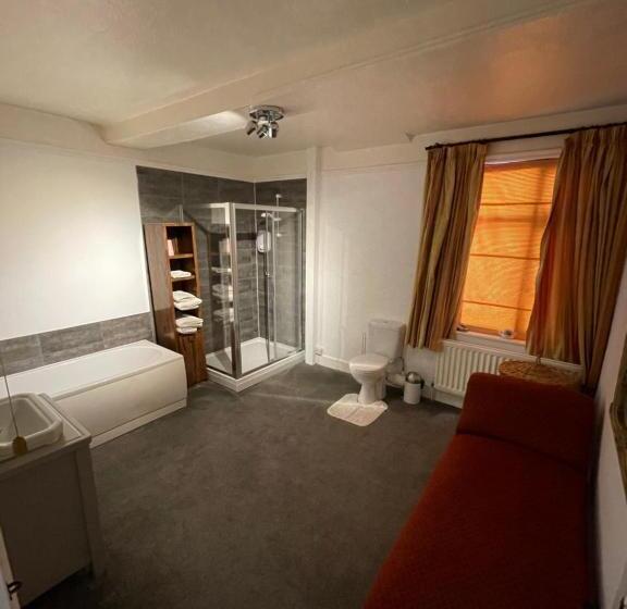 בית מלון כפרי Abbey Farm Bed And Breakfast