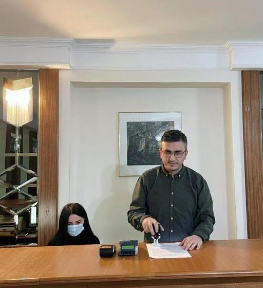 هتل Alazani Valley