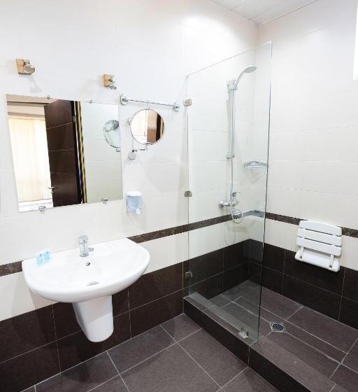 هتل Alazani Valley