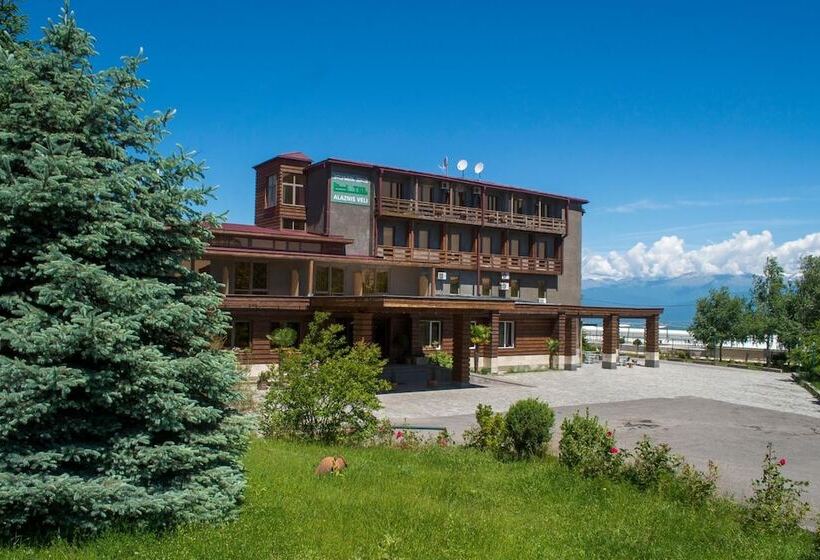 هتل Alazani Valley