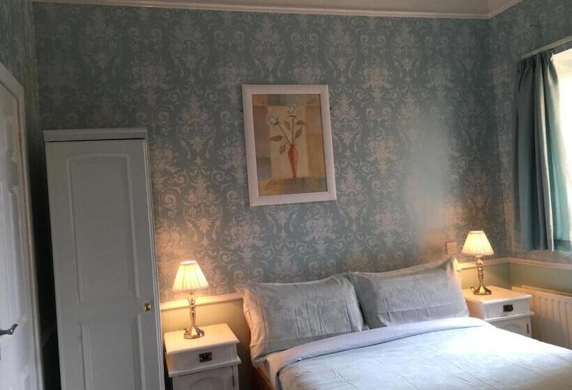 בית מלון כפרי Albany Lodge