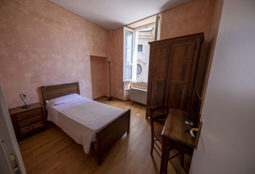 فندق Albergo Dell Academia