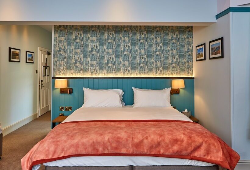 Отель Anglesey Arms