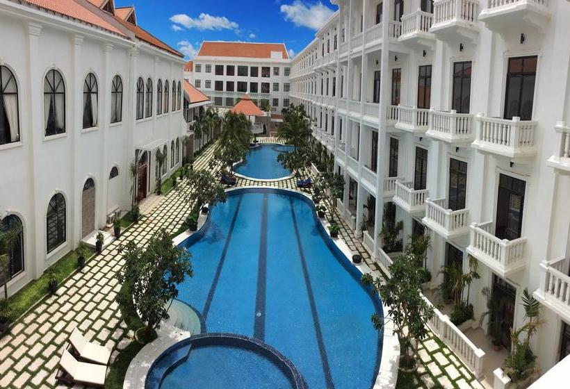 فندق Apsara Palace Resort