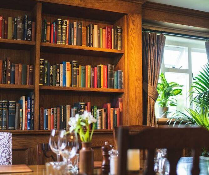 בית מלון כפרי Arrow Mill Brunning And Price