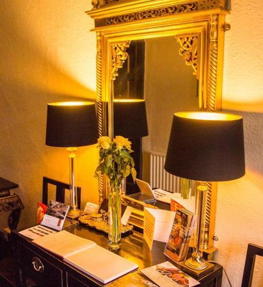 فندق Aylestone Court