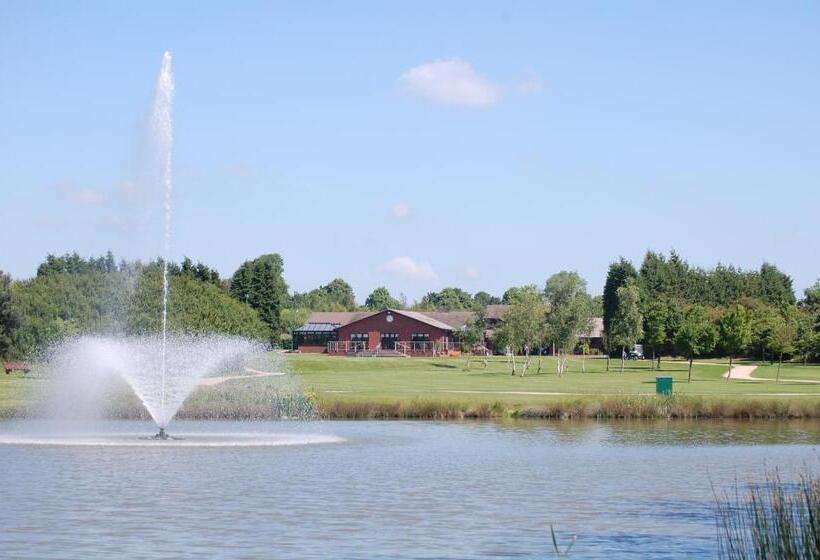 هتل Calderfields Golf & Country Club