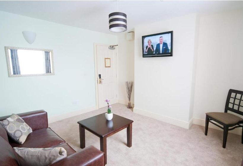 בית מלון כפרי Castle Limes