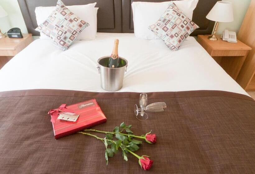 בית מלון כפרי Castle Limes