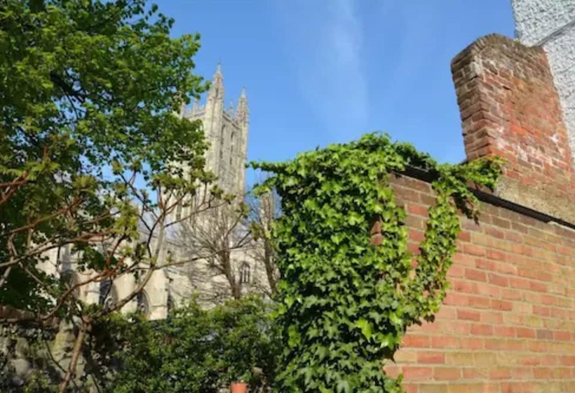 Отель Cathedral Gate