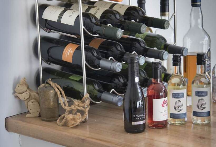 Отель Cathedral Gate