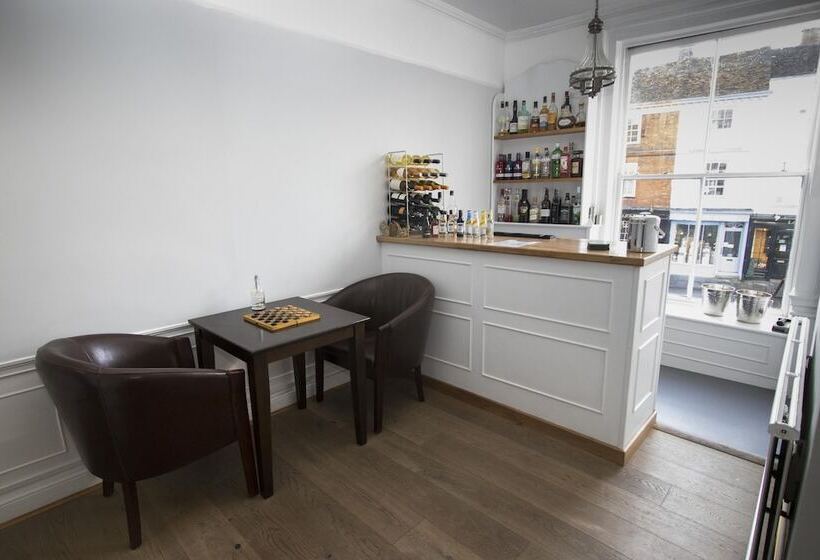 Отель Cathedral Gate