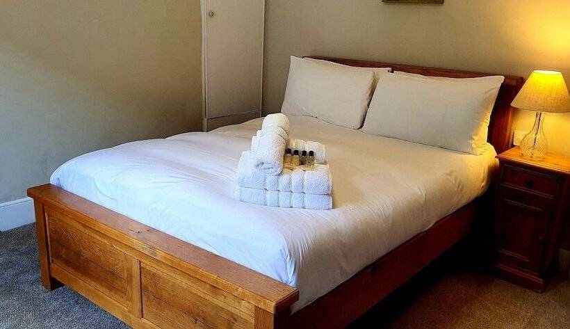 Отель Cathedral Gate