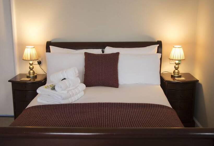 Отель Cathedral Gate