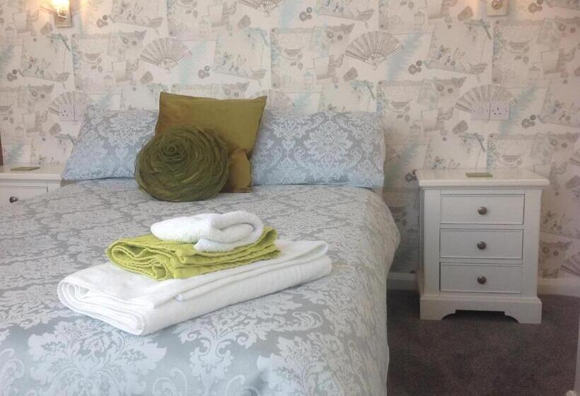 فندق Cleasewood Guest House