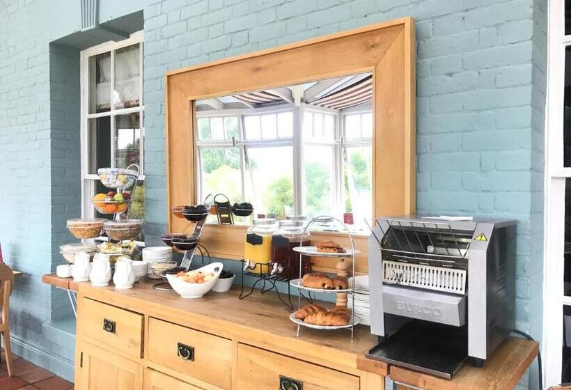 בית מלון כפרי Diglis House