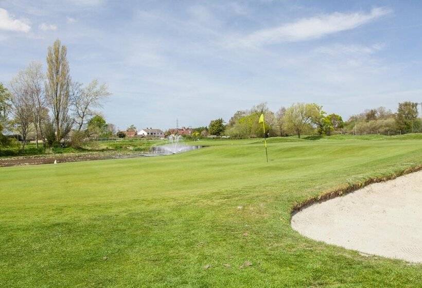 בית מלון כפרי Dudsbury Golf Club   And Spa