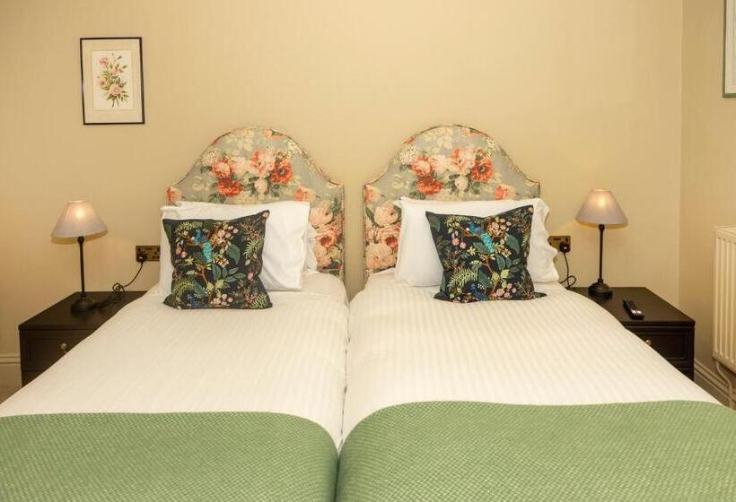 Отель Eype S Mouth Country