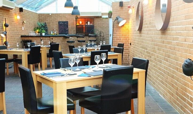 ホテル The Eyre Court