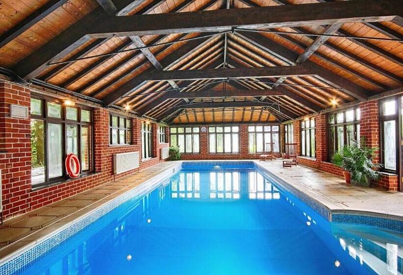 Отель Felbrigg Lodge Bed And Breakfast