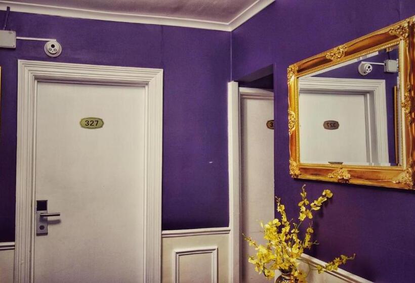 בית מלון כפרי Kensington