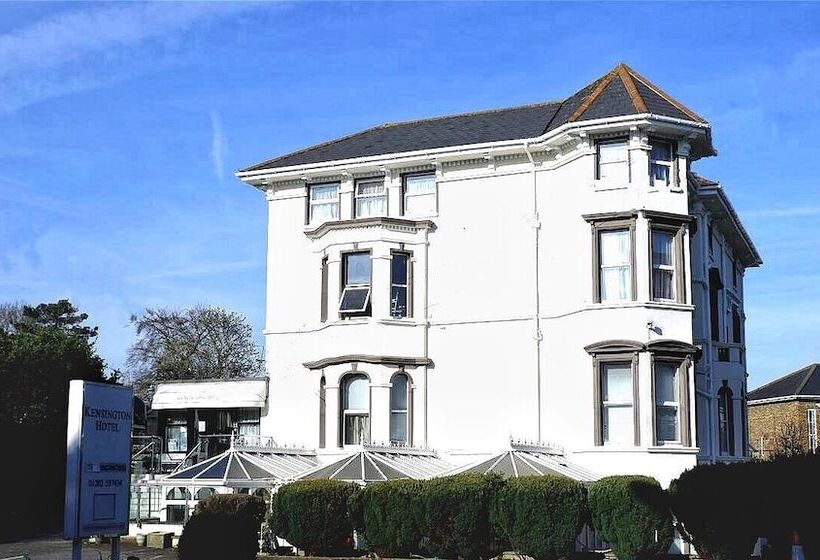 בית מלון כפרי Kensington