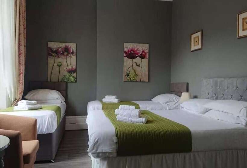 בית מלון כפרי Kensington