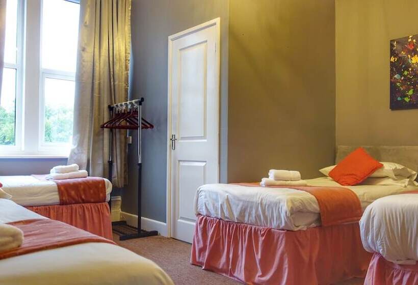 בית מלון כפרי Kensington