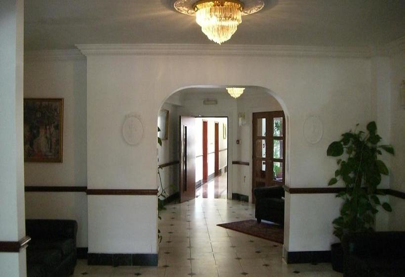 ホテル Kings Paget