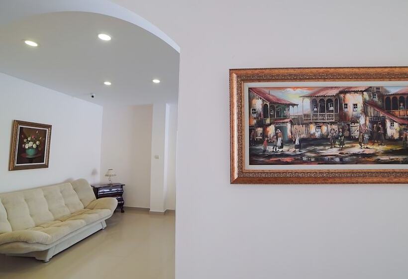 هتل Kobuleti Beach Club