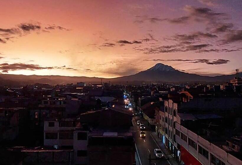 هتل La Merced Plaza Hospedaje