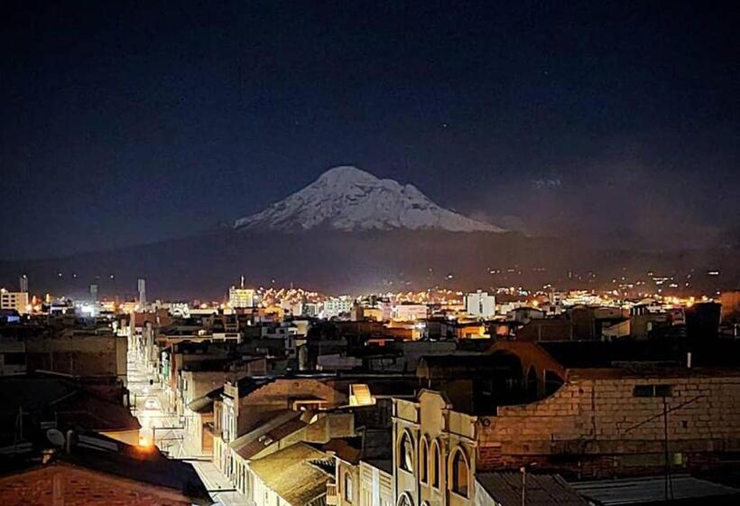 هتل La Merced Plaza Hospedaje