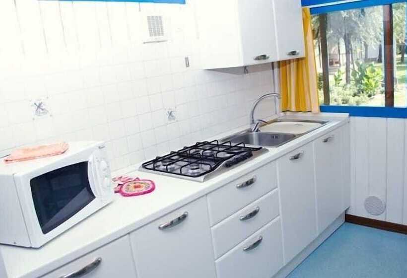 فندق Estivo Premium Deluxe Mobile Homes On Camping Malibu Beach