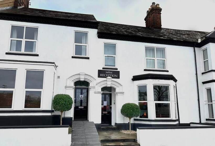 Отель Marlborough