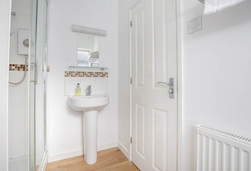 Отель Marlborough