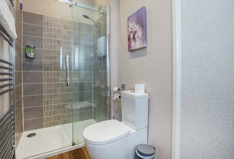 Отель Marlborough