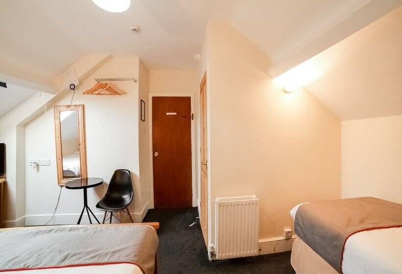 ホテル Station Road Inn