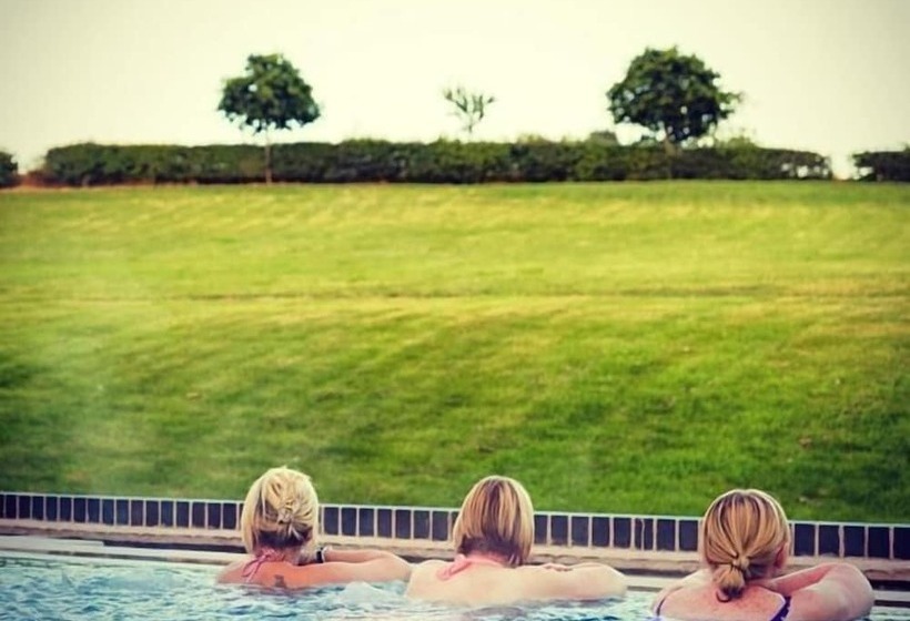 בית מלון כפרי Moddershall Oaks