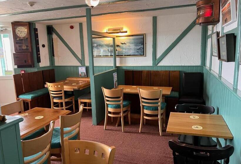 Отель Navigator