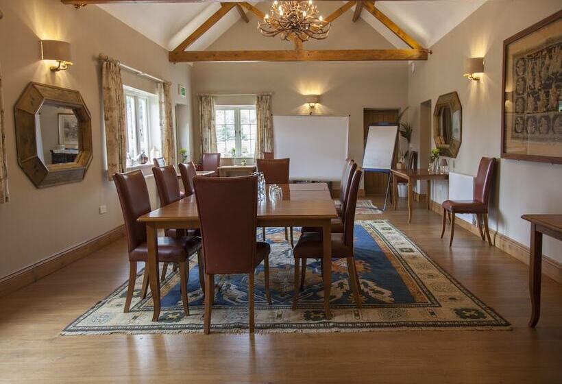 Отель Old White Hart