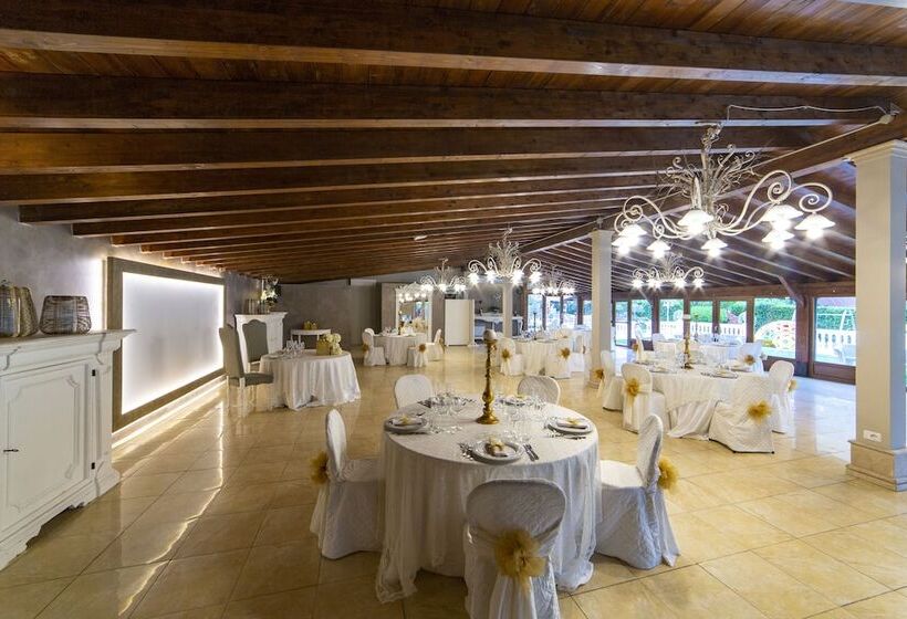 هتل Palazzo Del Papa Agriturismo