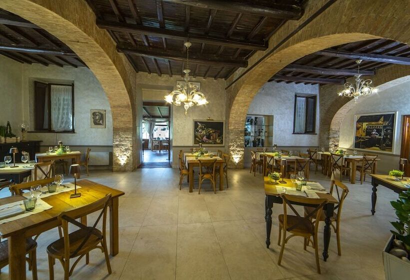 هتل Palazzo Del Papa Agriturismo