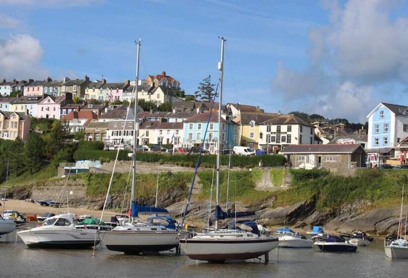 בית מלון כפרי Penwig