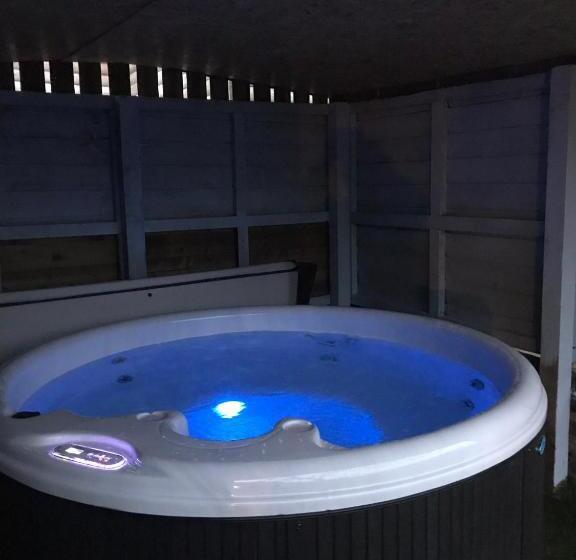 Отель Penybryn Cottages