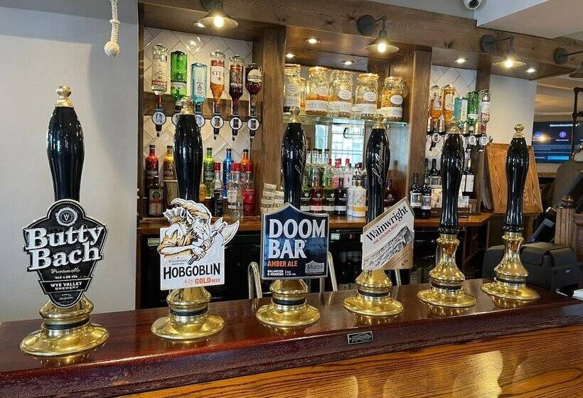 فندق Punch House Monmouth