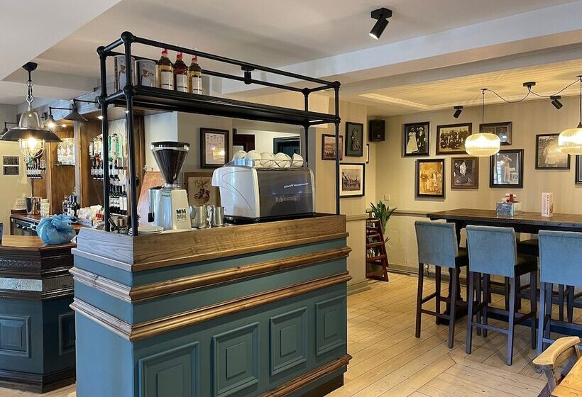 فندق Punch House Monmouth