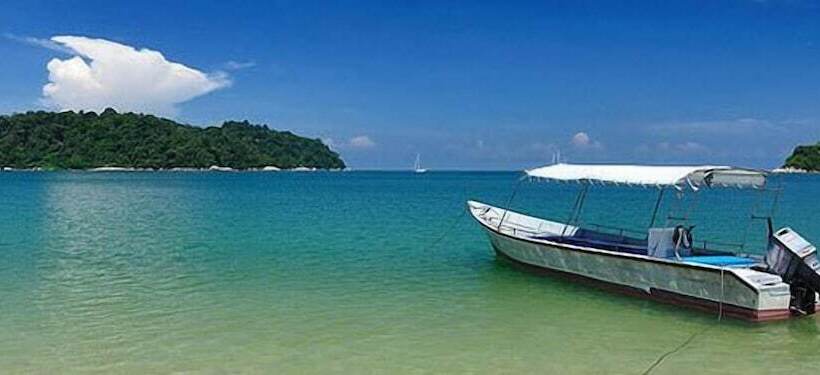 בית מלון כפרי Purnama Beach Resort